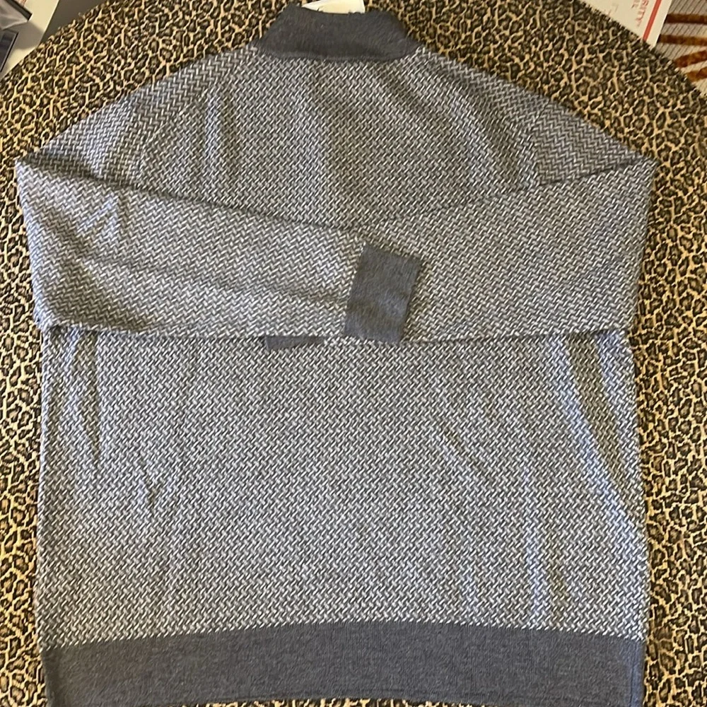 UNTUCKit Sorensen Cross Stitch Gray Reg XXXL - Picture 6 of 6
